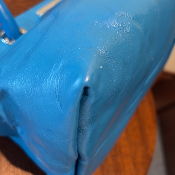 Marc Jacobs  Marc by Marc Satchel Crossbody bag  smooth leather  bright blue EUC - Picture 12 of 17